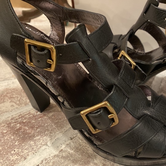 NWT.  Coach 3.5” heels. Jamie Textured Calf. Leather and Patent Platform - Picture 5 of 11